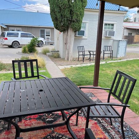 Dragonfly Cottage 1 Of 5 Listings Downtown 阿尔派恩 外观 照片